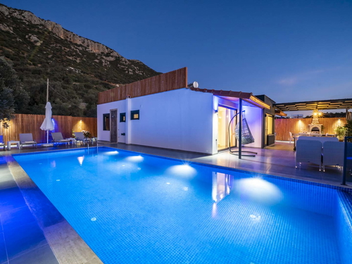  gece  -  Kasım
  | Kalkan Kördere Balayı Villası (Jakuzili, Deniz Manzaralı, Lüks)